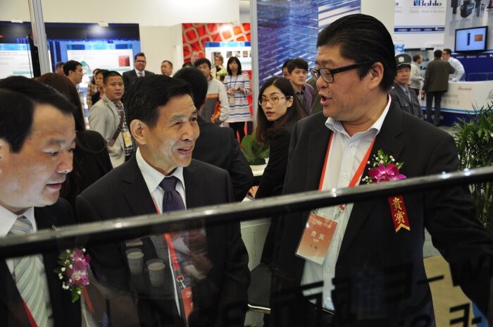 体育333集团参加第25届中国国际玻璃工业技术展览会